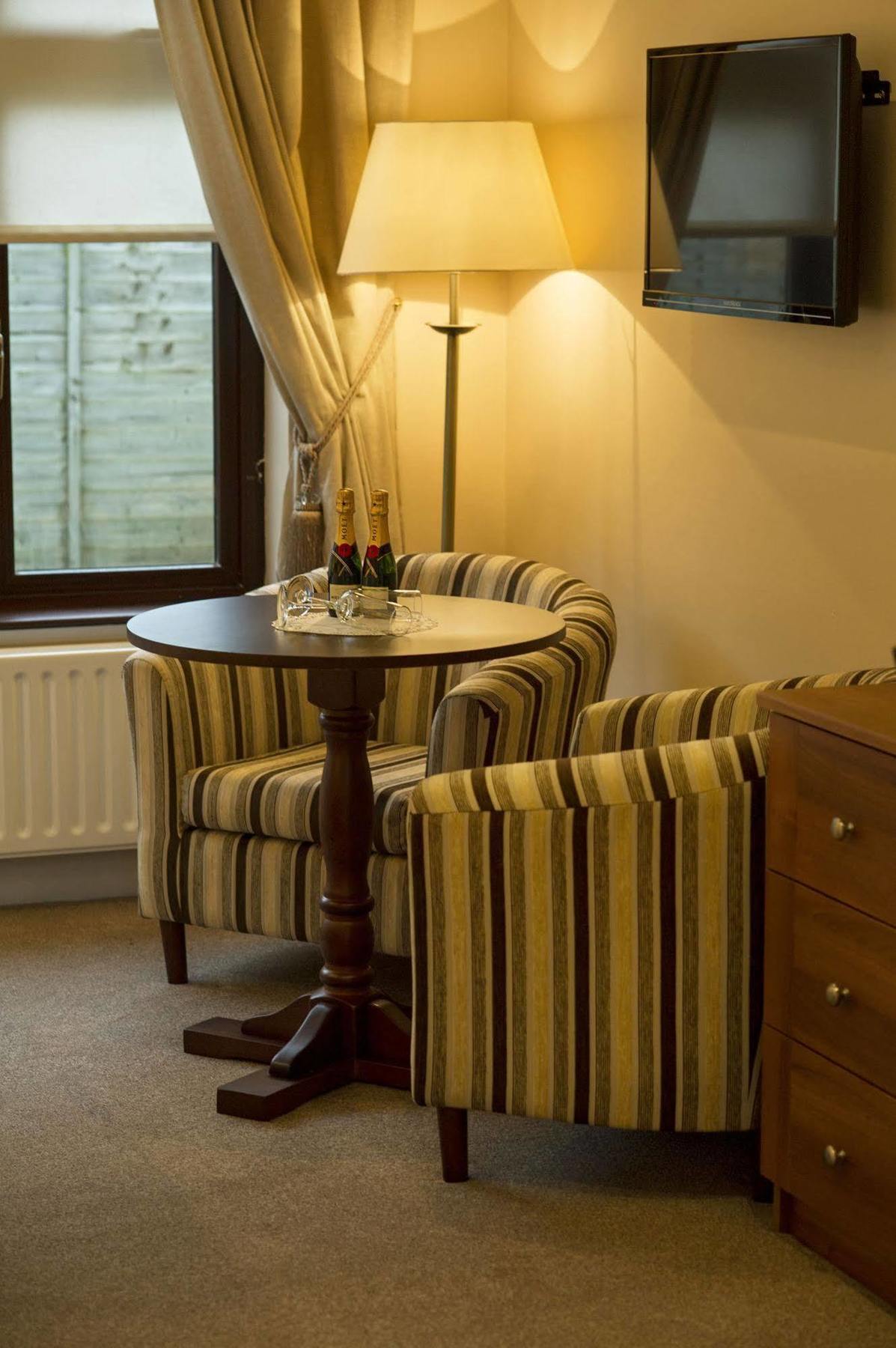 Hillview Self Catering Apartment Lusk Luaran gambar