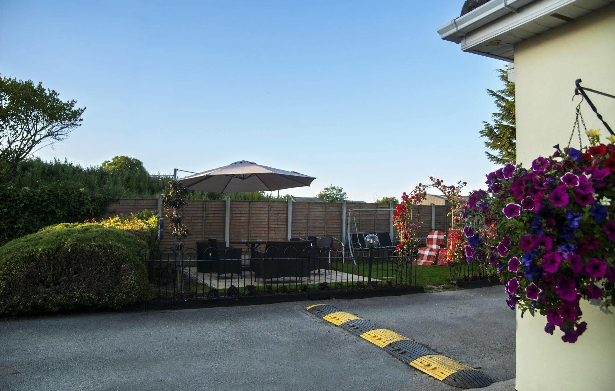 Hillview Self Catering Apartment Lusk Luaran gambar